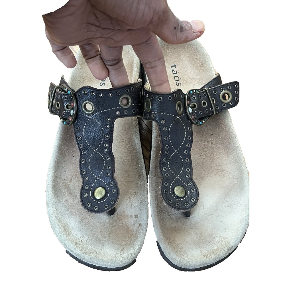 Taos Sandals Womens Sz 7 Serena Brown Leather T-strap Studded Sandal With Buckle